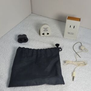 Travel Smart Adapter Set with Pouch And Vintage Ear Plug EUC